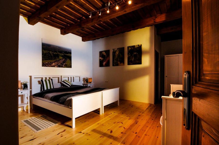 Sed Pince Vendeghaz Aparthotel Somlojeno Exterior photo